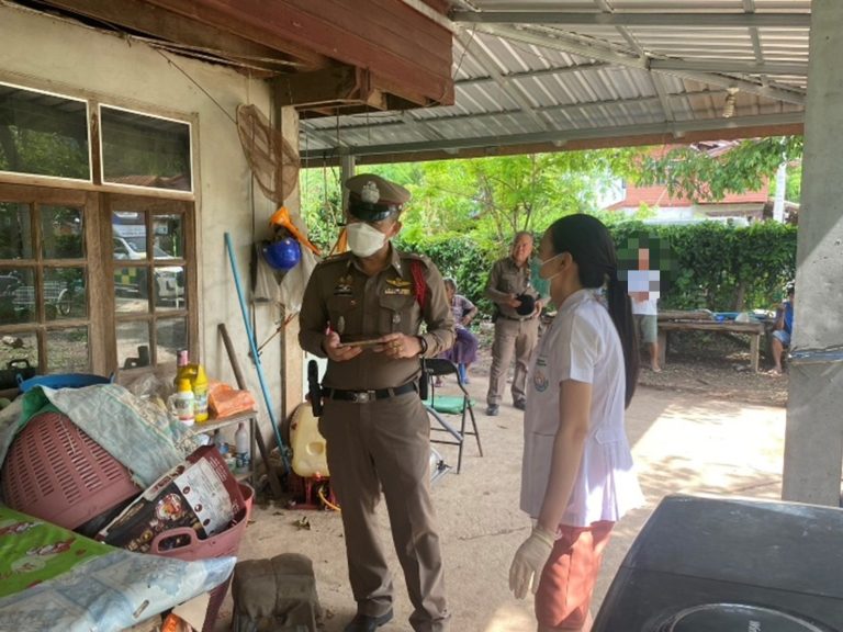 วันที่ 12 มิถุนายน 2569 เวลาประมาณ 12.00 น. พ.ต.ท.พิษณุ โพธิ์เส็ง สว.(สอบสวน) สภ.หล่มเก่า และ ว่าที่ ร.ต.ต.วุฒิชัย เอี่ยมโซ้ รอง สว.(สอบสวน) สภ.หล่มเก่า พร้อมด้วยแพทย์โรงพยาบาลสมเด็จพระยุพราชหล่มเก่า